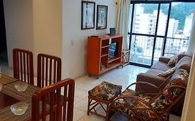 Apartamento Em Guaruja Enseada Prox A Praia